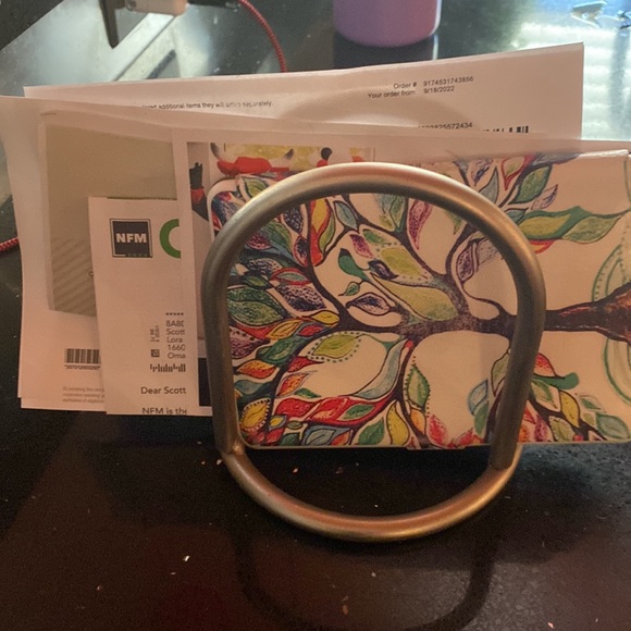 Stainless steel napkin holder - Picture 3 of 4